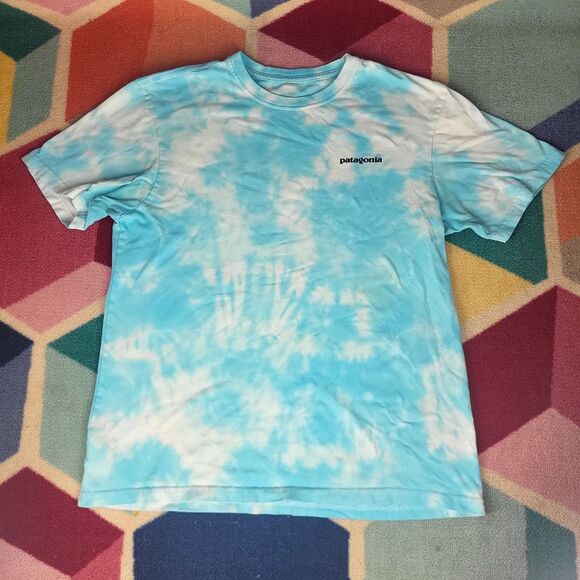 Patagonia T-Shirt‎ Mens Medium Tie Dye Shark Short Sleeve Logo - Picture 1 of 5